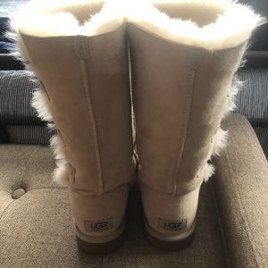 Ugg Bailey Triple Button